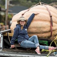 2016 Pumpkin Weigh Off Winner Cindy Tobeck delivers her winning entry